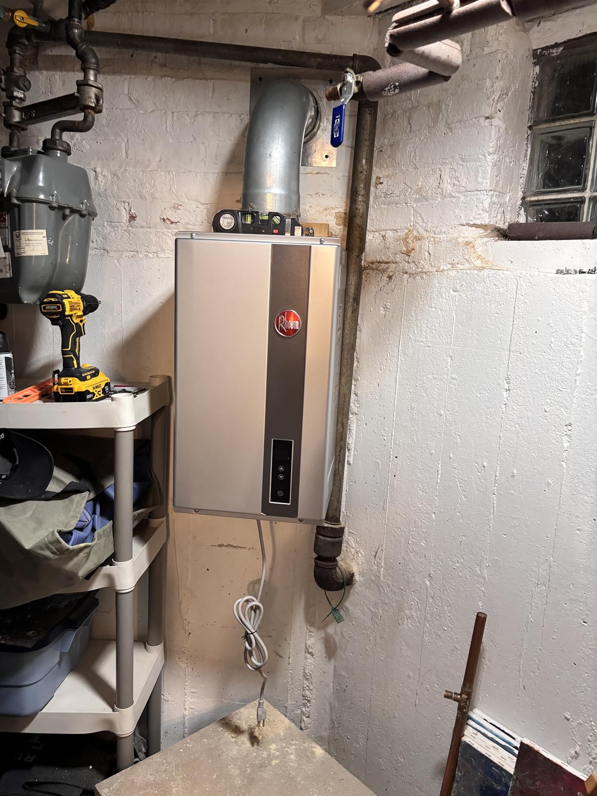 Rheem RTG Series 7.0 GPM Natural Gas Tankless Water Heater Indoor | 160,000 BTUs High Efficiency On Demand, Continuous Hot Water | Non-Condensing customer photo 1