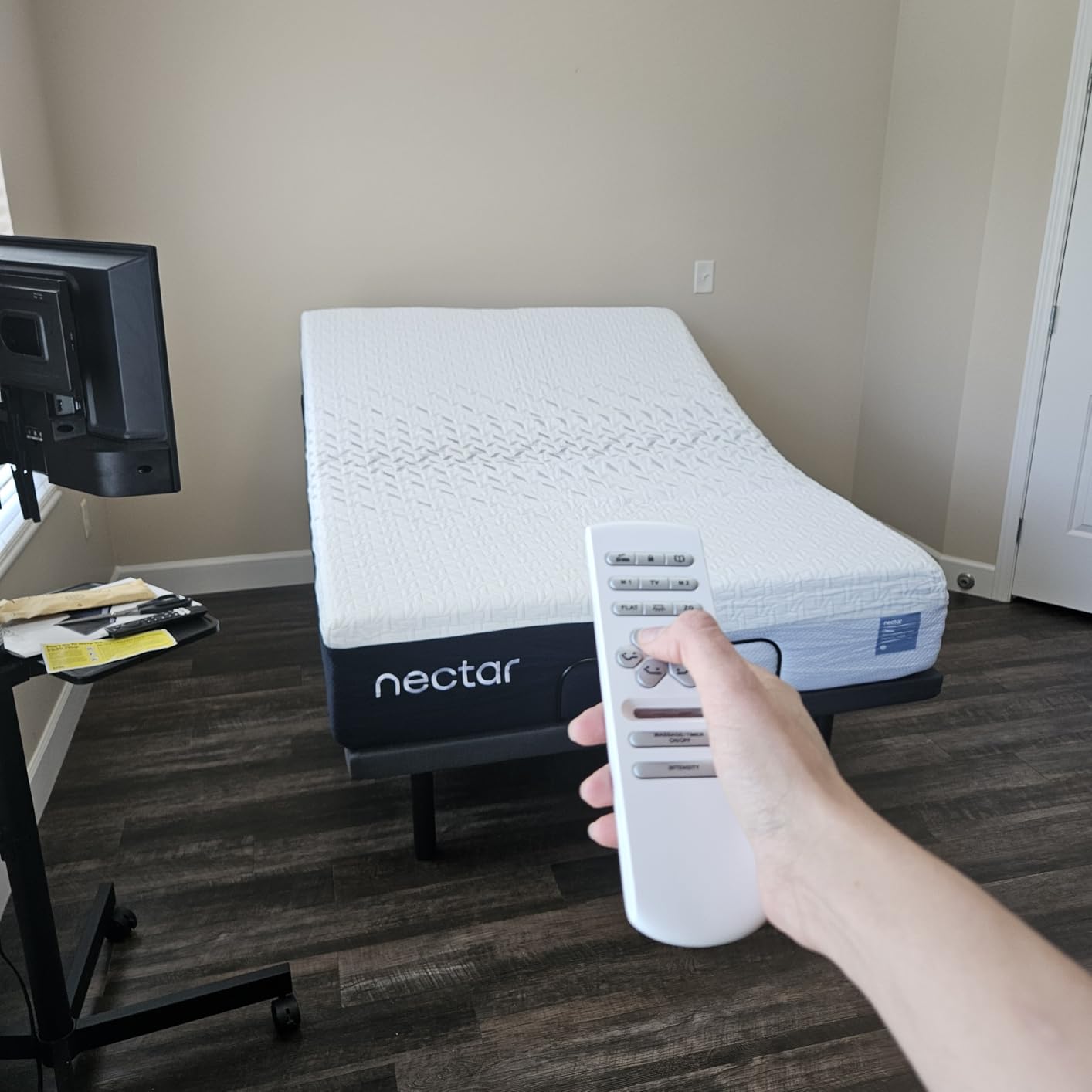 Nectar Premier Adjustable Base, Queen, Head & Foot Massage, Wireless Remote with Memory, 3 Massage Settings, 4 USB Ports customer photo 1
