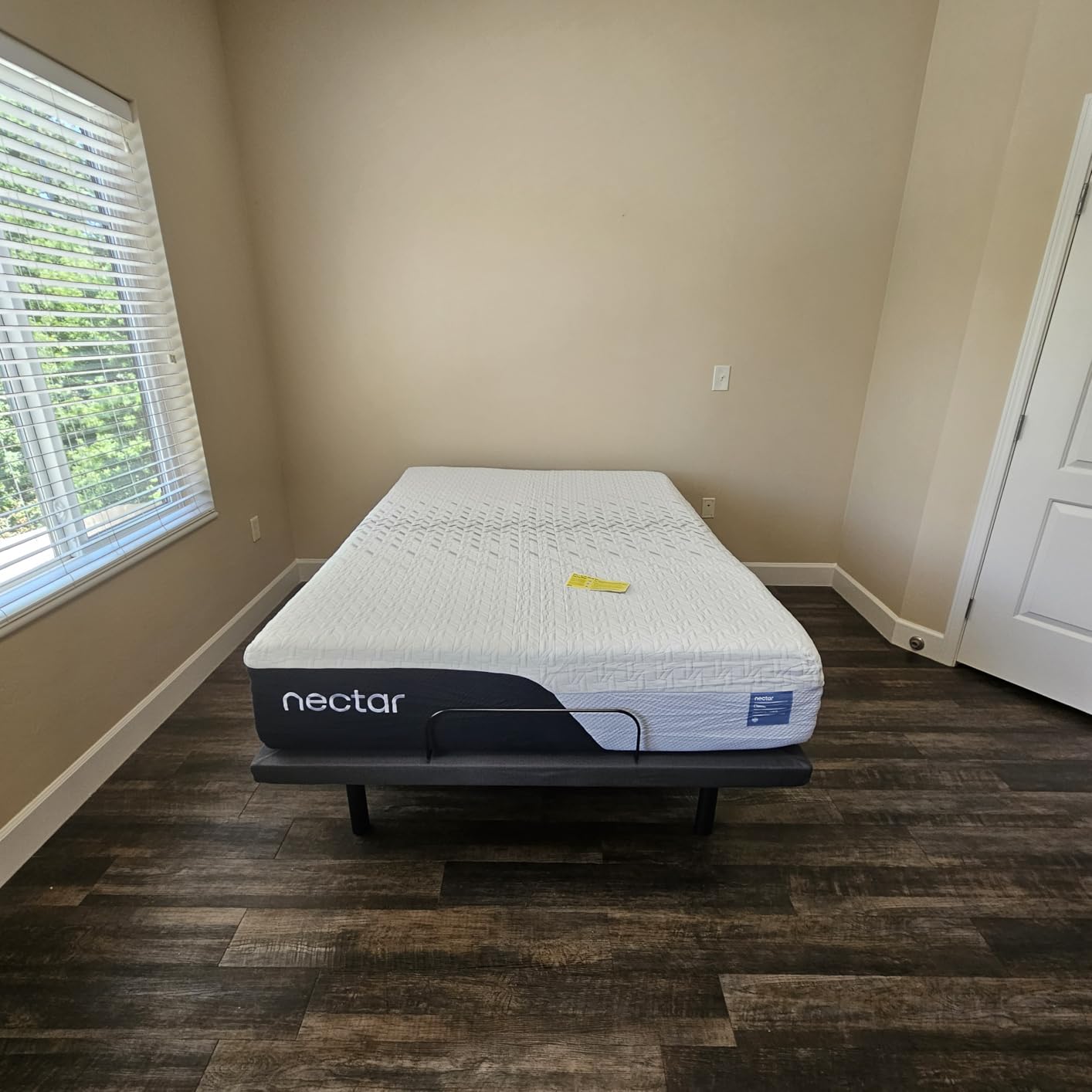 Nectar Premier Adjustable Base, Queen, Head & Foot Massage, Wireless Remote with Memory, 3 Massage Settings, 4 USB Ports customer photo 2