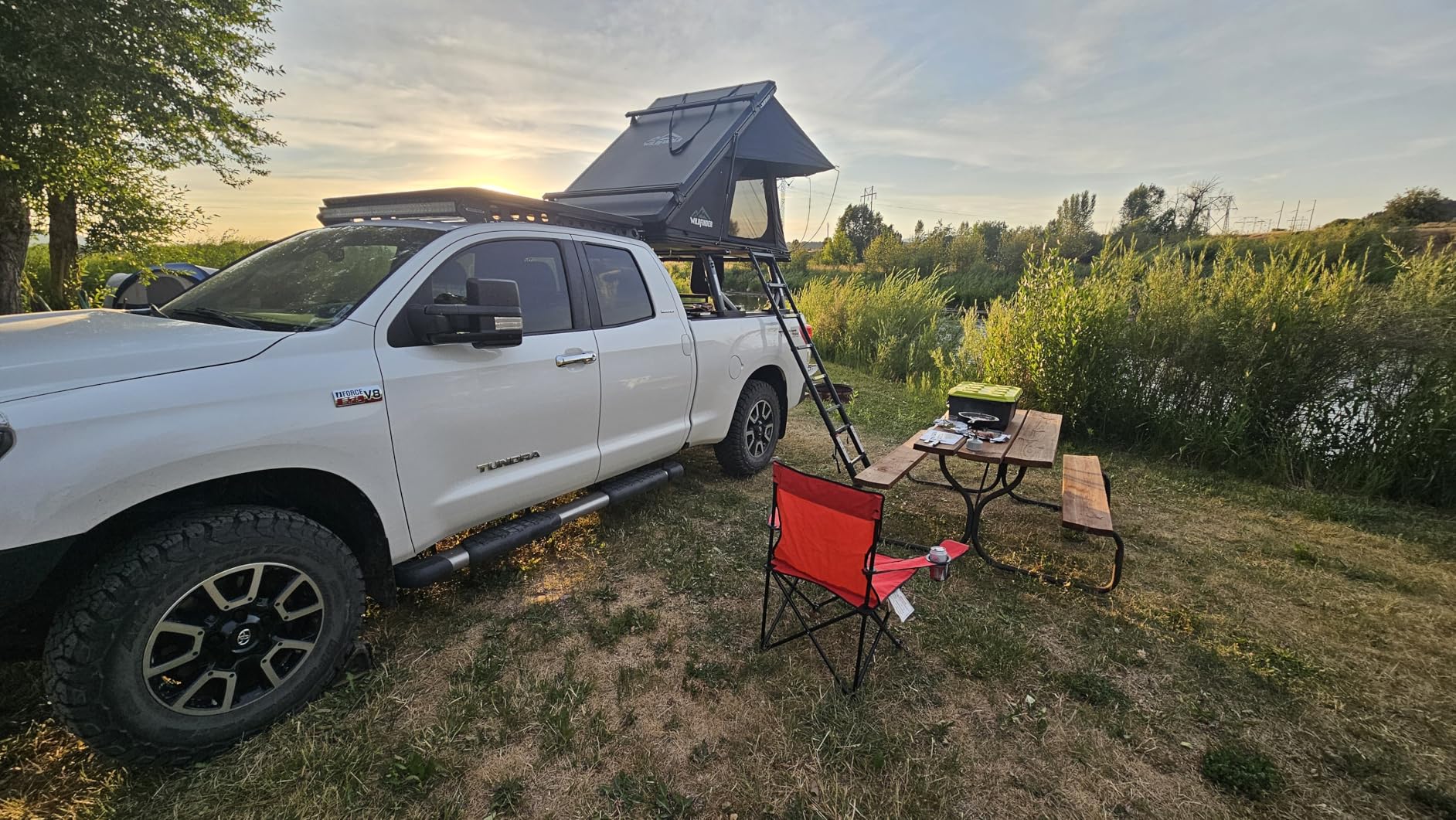 WildFinder Rooftop Tent, Hard Shell Roof Top Tent for Jeep SUV Truck Van | Aluminum Pop Up Roof Tent with LED Light Strip, Camping Car Roof Tent for 2-3 Person, Hardshell Rooftop Tent customer photo 1