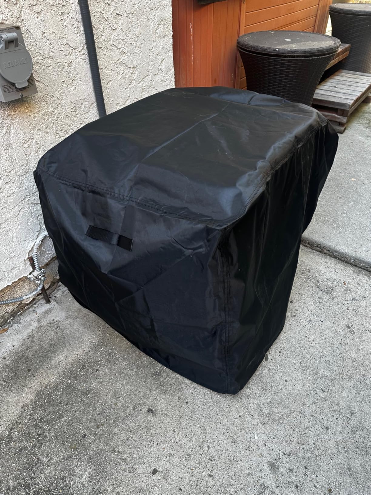 Generator Cover for 5000-10000W, 32 x 24 x 24 Inch, Black | Waterproof, Heavy Duty 600D Oxford, Triple-stitched seams, Seam-taped seams, All Weather Protection customer photo 2