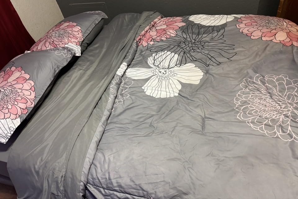 Queen Adjustable Bed Base Frame, Massage & Wireless Remote, Dual USB Ports, Ergonomic Upholstered Bed Frame, Under Bed Lighting, Independent Head and Foot Tilt customer photo 1