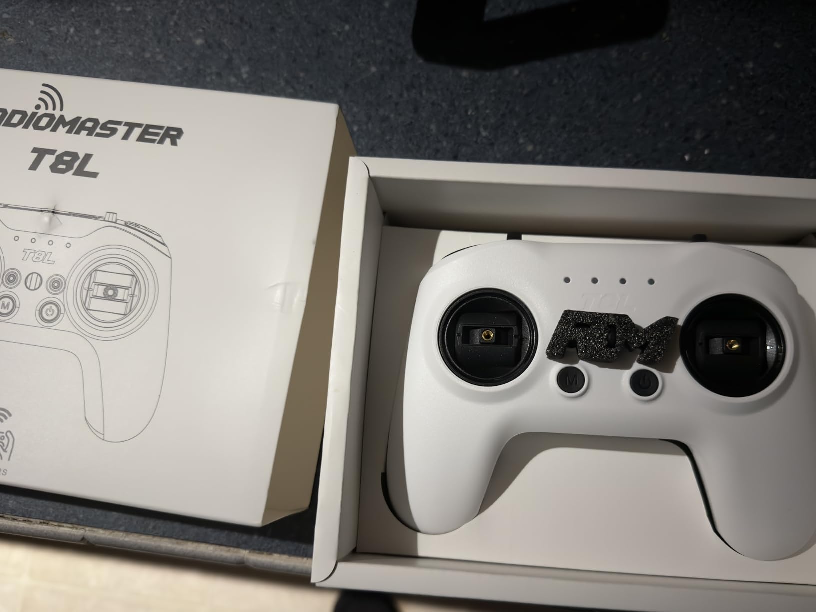 Radiomaster T8L ELRS 2.4GHz Radio Transmitter, 204g Lightweight Screenless Remote Controller with Hall-Effect Gimbals, USB-C Charging & Simulator Compatibility for FPV Drones (White) customer photo 2