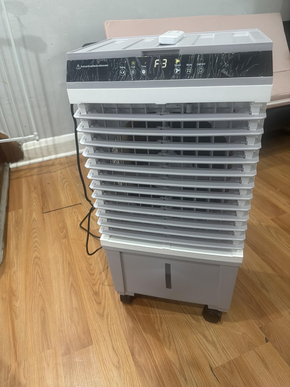 Uthfy 1800CFM Swamp Cooler Air Conditioner, 3-IN-1 Evaporative Air Cooler with 5.3 Gal Water Tank for 24H Cooling, 6 Ice Packs, Remote, 120° Oscillation, 12H Timer, Portable AC Fan for Bedroom customer photo 1
