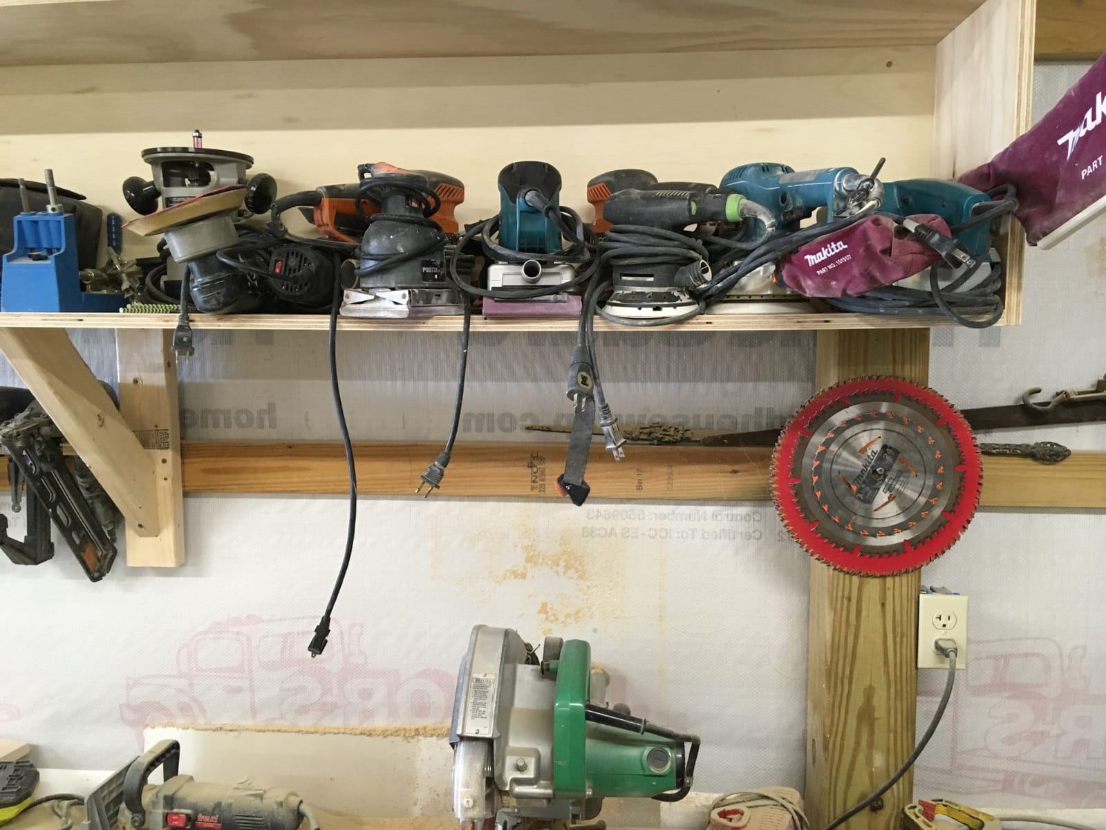 MAKITA 3
