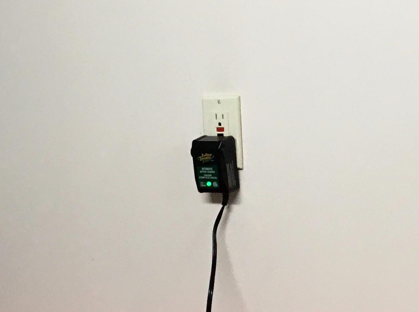 Battery Tender Junior 12V, 750mA Charger and Maintainer: Automatic 12V Powersports for Motorcycle, ATVs, and More - Smarter Than a Trickle Charger - 021-0123 customer photo 2