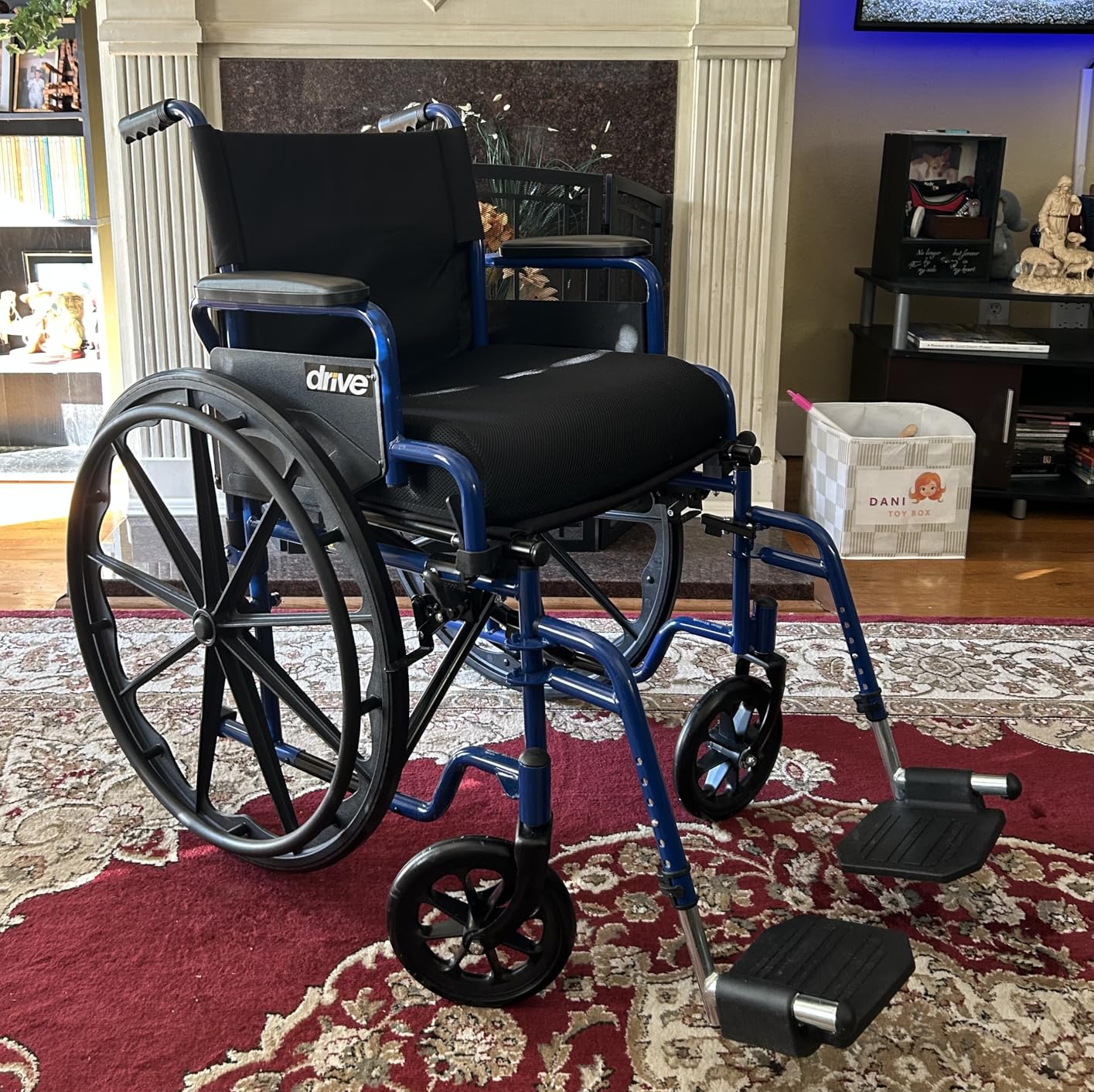 Drive Medical Blue Streak Lightweight Wheelchair with Footrests, 18