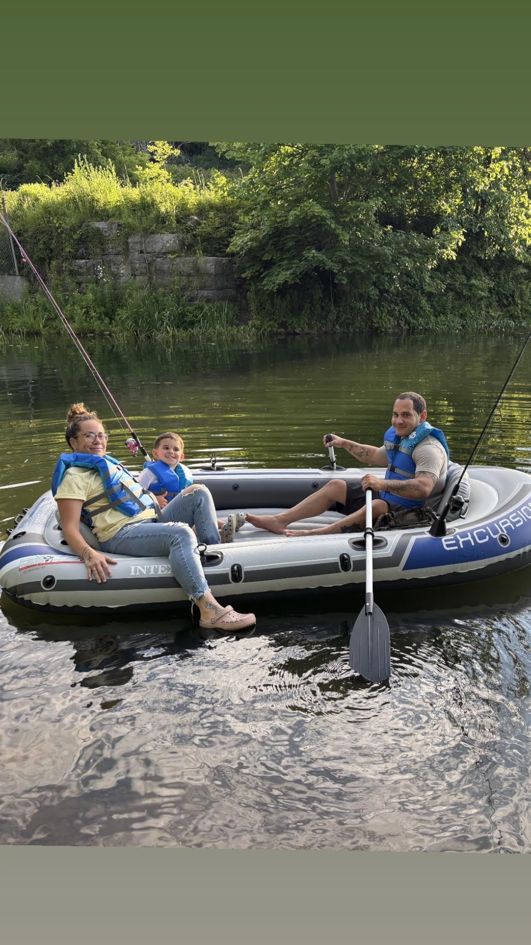 Intex 68324EP Excursion 4 Inflatable Boat Set: Includes Deluxe 54in Boat Oars and High-Output Pump - Adjustable Seats with Backrest - Fishing Rod Holders - 4-Person - 1100lb Weight Capacity customer photo 1