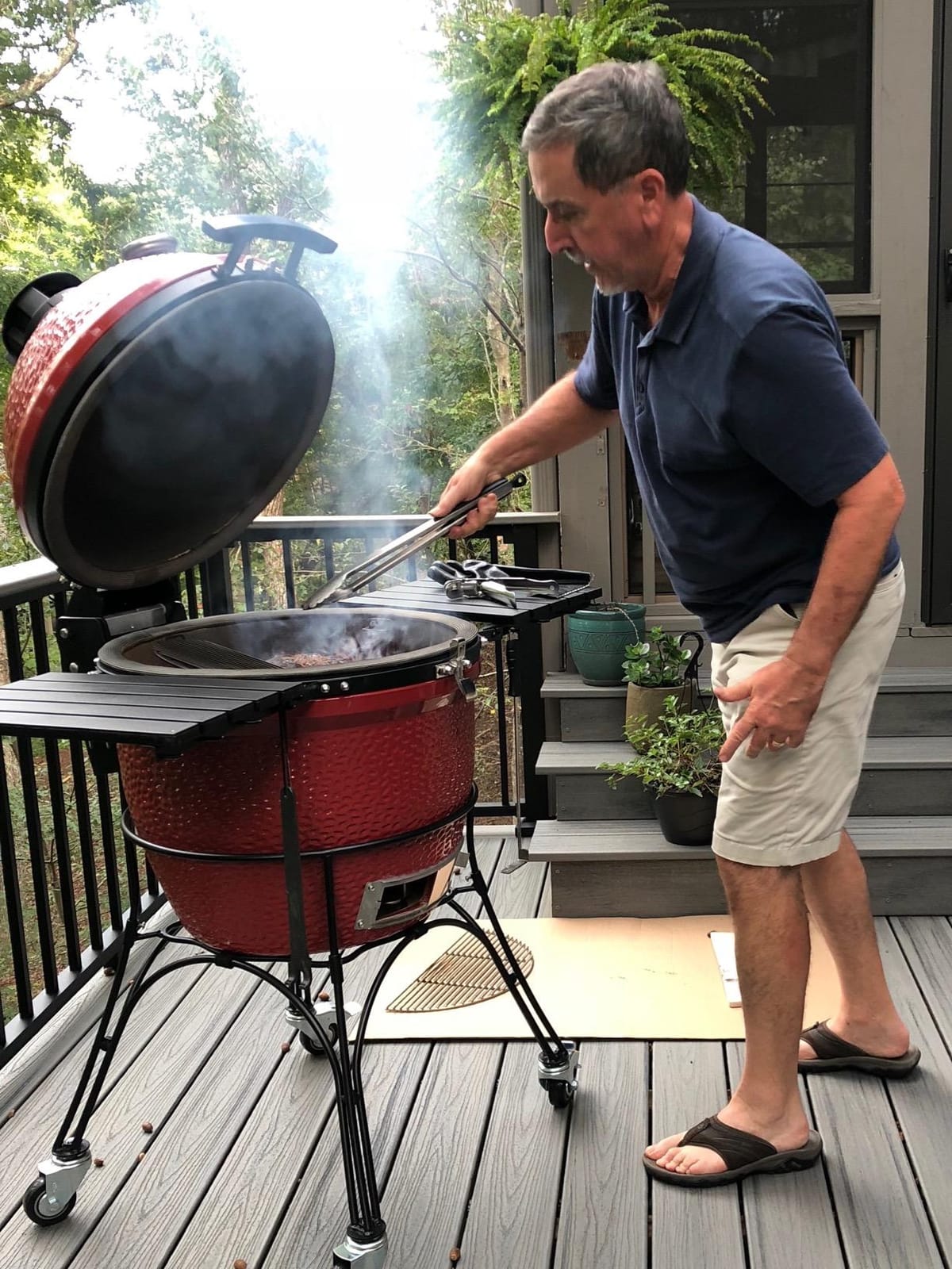 Kamado Joe Classic Joe Series II 18-inch Ceramic Charcoal Grill and Smoker with Cart, Side Shelves, Stainless Steel Grates and 250 Cooking Square Inches in Red, Model KJ-23RHC customer photo 1