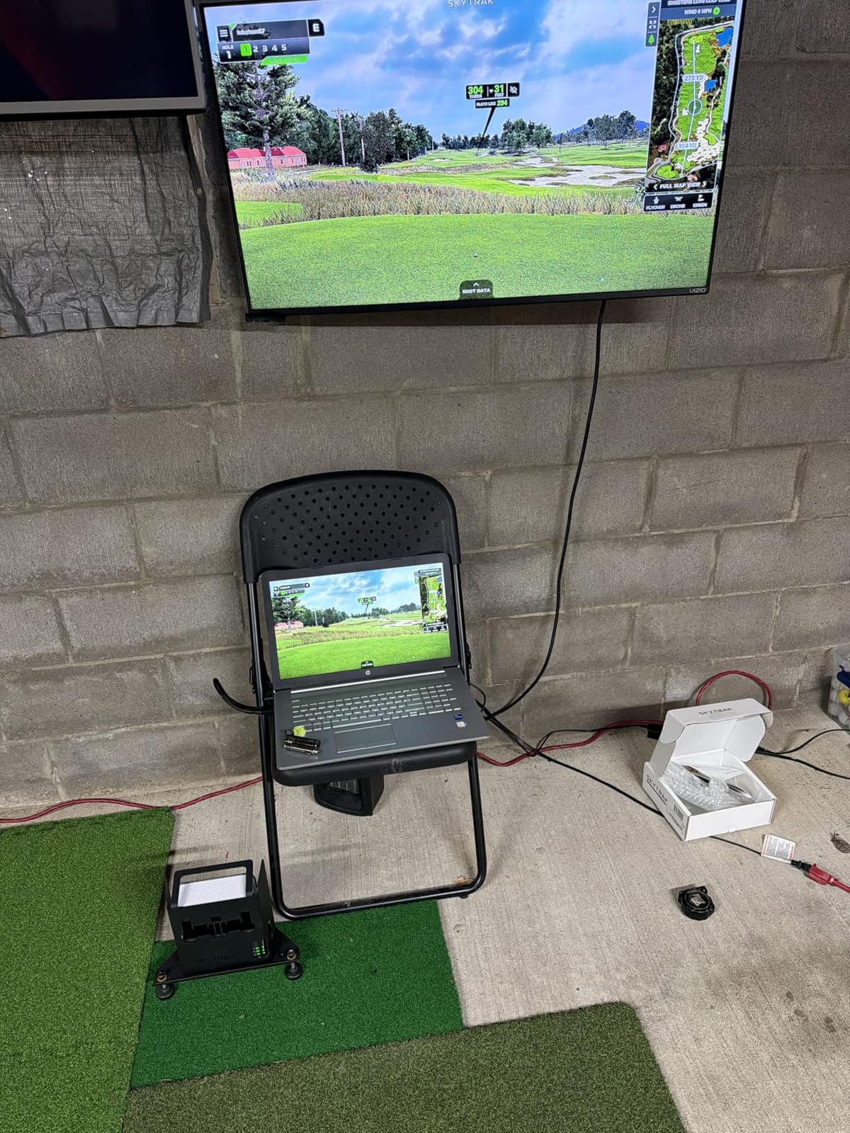 SkyTrak Golf Launch Monitor and Golf Simulator with Metal Protective Case customer photo 1