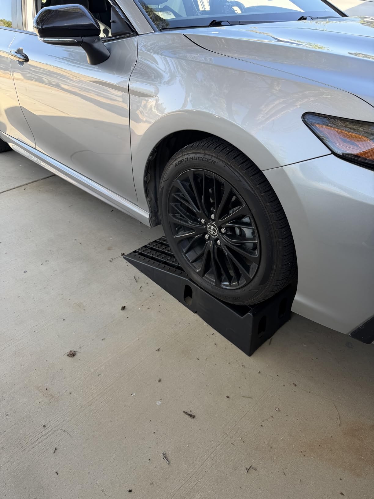 Ironton Poly Car Ramp Set, 12,000-Lb. GVW, 35.5in.L x 12in.W, 2-Pc. | High-impact construction, 6,000-lb. capacity per ramp, Non-skid tread, Rubber feet, Fits cars/SUVs/trucks/vans customer photo 1