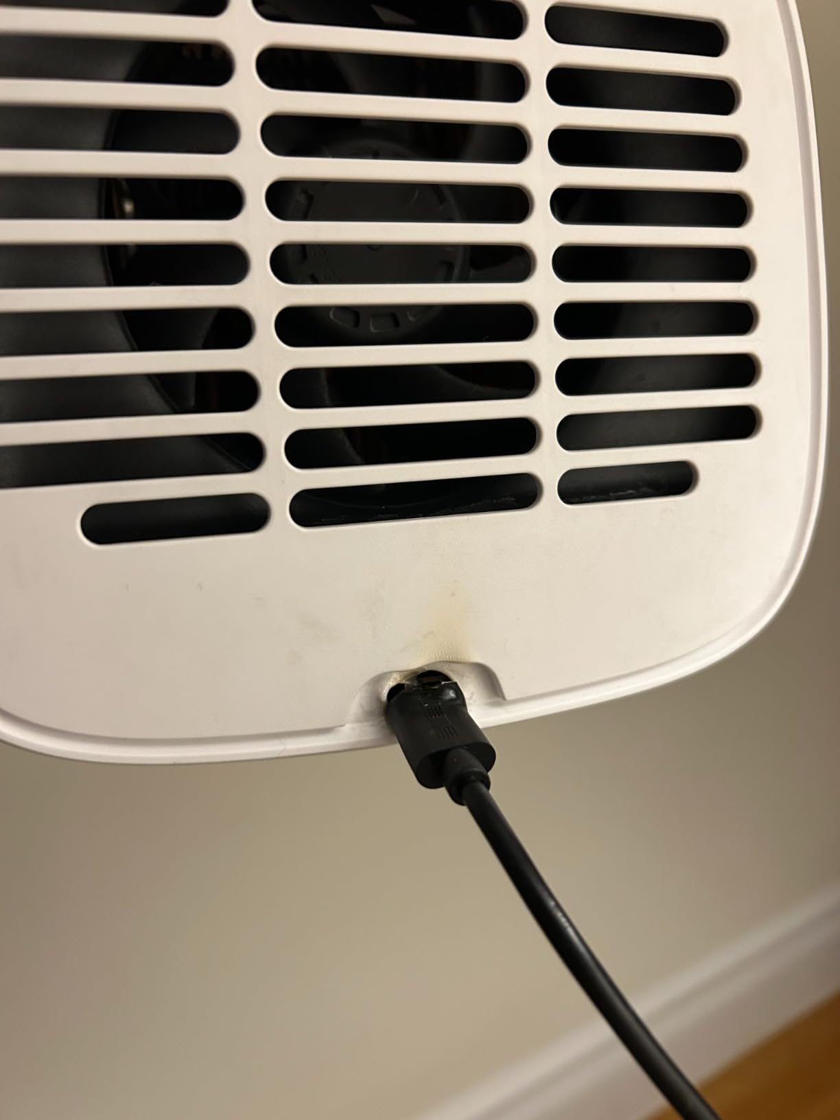 Evapolar evaCHILL Portable Air Conditioners - Portable AC Unit - Small Personal Evaporative Air Cooler & Fan for Desk, Office, Car, Camping, White customer photo 1