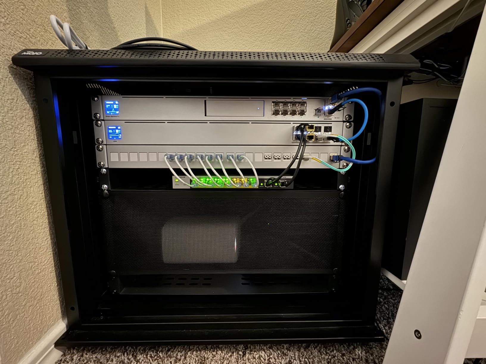 NETGEAR 10-Port PoE Gigabit Ethernet Smart Managed Network Switch (GS110TP) | 8 x PoE+ Ports @ 55W, 2 x 1G SFP customer photo 1
