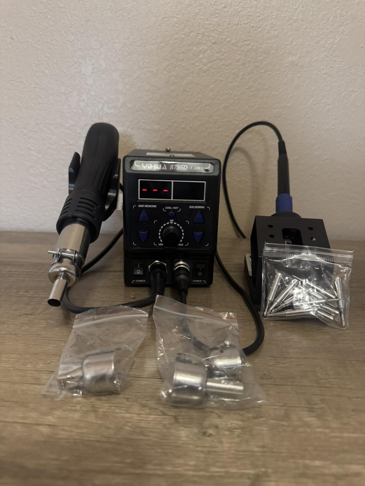 YIHUA 8786D I 2 in 1 Hot Air Rework and Soldering Iron Station with 10 Solder Iron Tips, 4 Hot Air Nozzles, °F /°C, Cool/Hot Air Conversion and Sleep Function customer photo 1