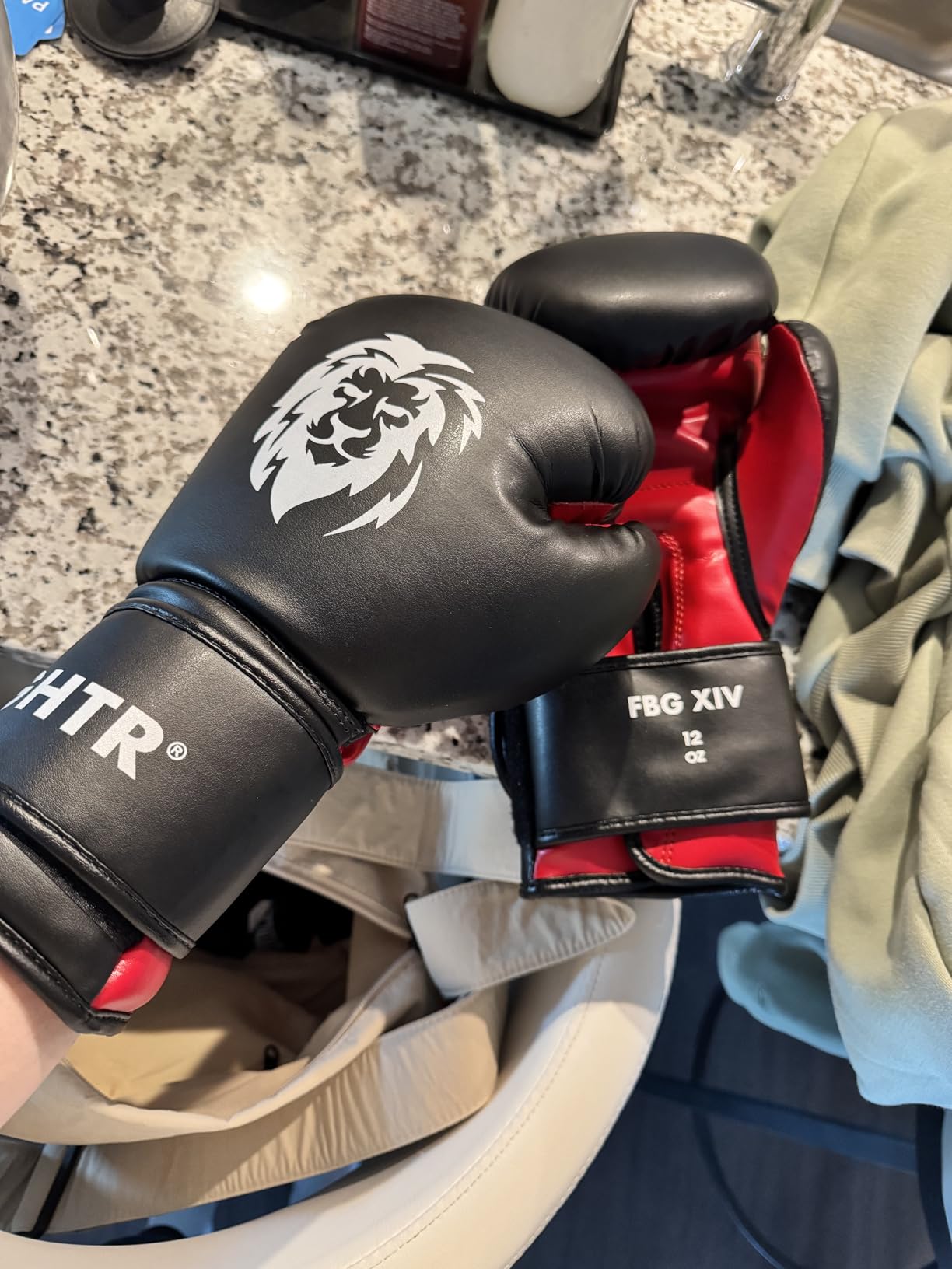FIGHTR Boxing Gloves - Pro Training Sparring Gloves | Maximum Protection & Stability for Boxing, MMA, Muay Thai, Kickboxing & Punching Bag Men Women Focus Mitts customer photo 1