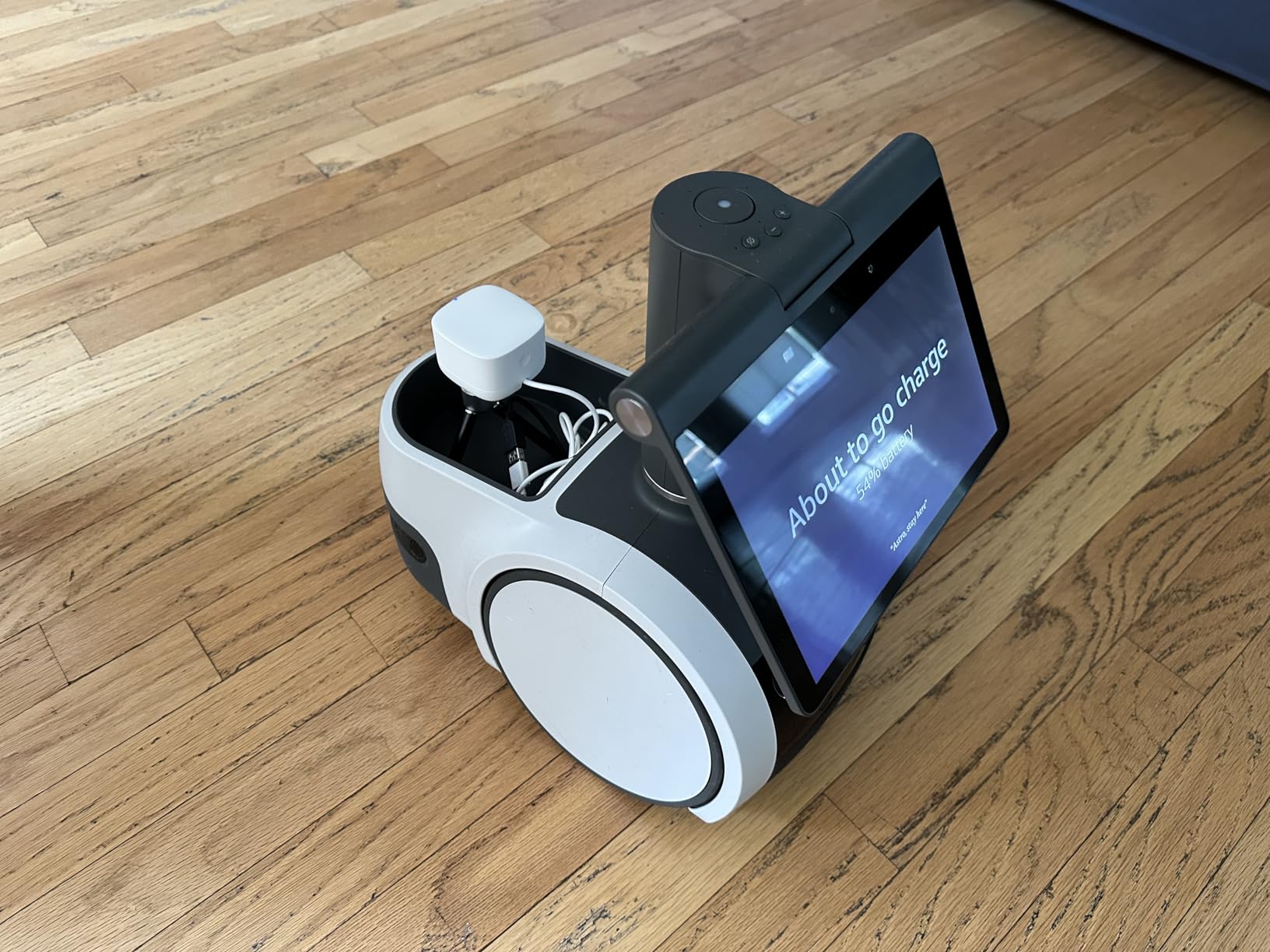 Amazon Smart Air Quality Monitor - Know your air, Works with Alexa customer photo 2
