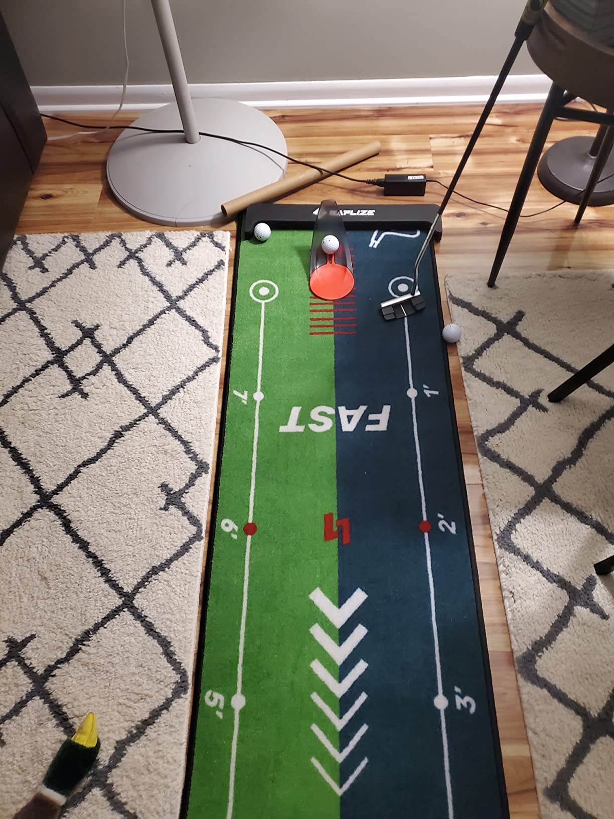 SAPLIZE Golf Putting Mat with Alignment Mirror, Two-Speed Golf Practice Mat, 20 in x 10 ft Indoor Outdoor Putting Green with Anti-Slip Backing customer photo 1