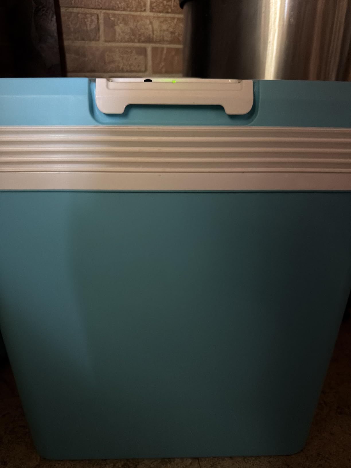 Ivation Electric Cooler & Warmer, Portable Thermoelectric Fridge w/Handle | for Vehicles & Trucks | Includes 110V AC Home Power Cord & 12V DC Car Adapter for Camping, Travel & Picnics, 24L customer photo 1