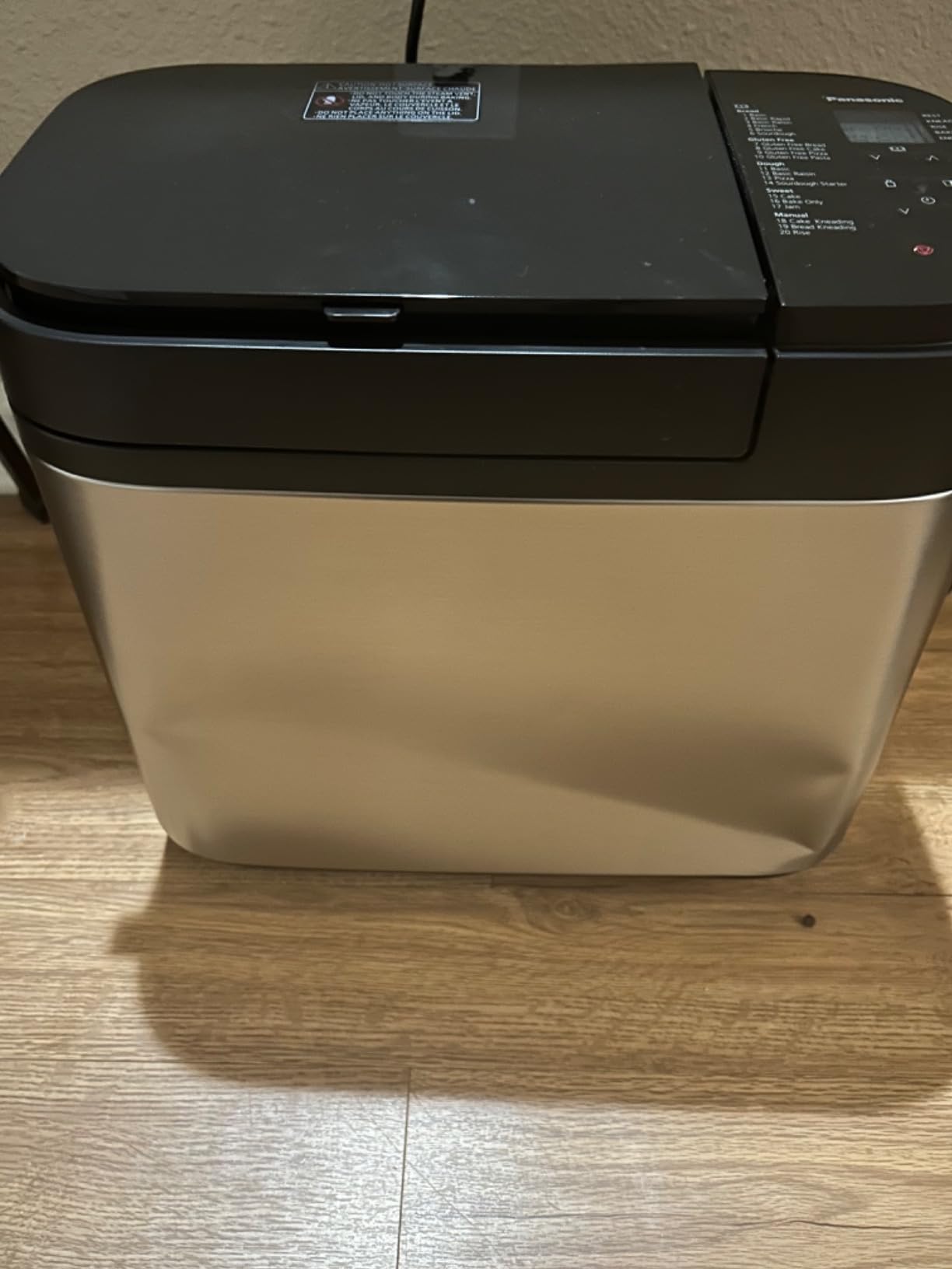 Panasonic Bread Machine, Automatic Bread Maker with 20 Presets and Advanced Temperature Sensor for Bread, Cake, and Pizza, Gluten Free Baking, Raisin Nut Dispenser - SD-R2550 customer photo 2