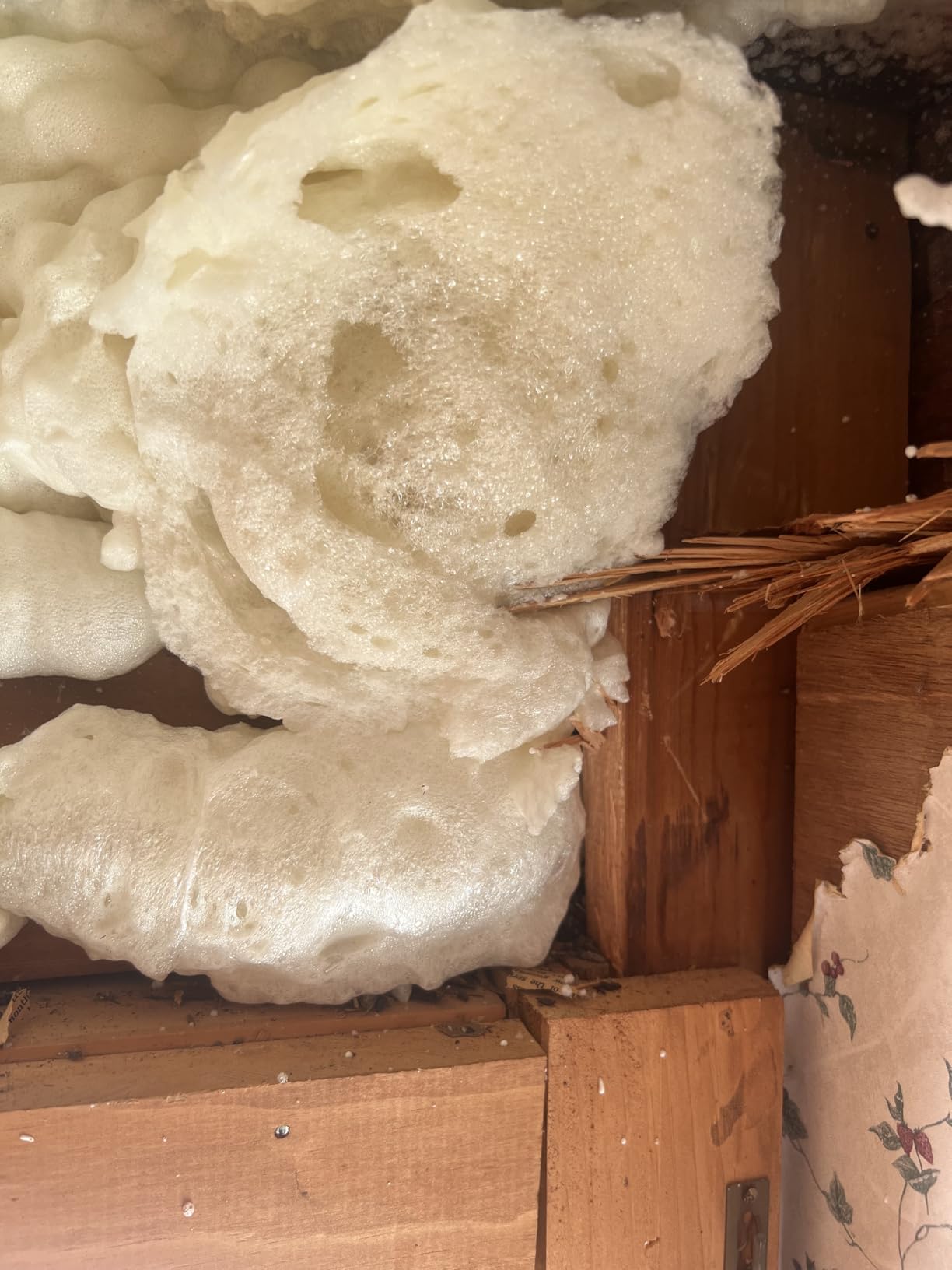 Sprayman Spraycoat Fire Rated Spray Foam Insulation Kit 480 Sq.Ft - High R-Value (11.32 / 2in) Closed Cell Heat & Noise Insulation for Wall & Attic - Gun, 2 Cleaners & Safety Gear - 27.1 oz, 24 Pack customer photo 2
