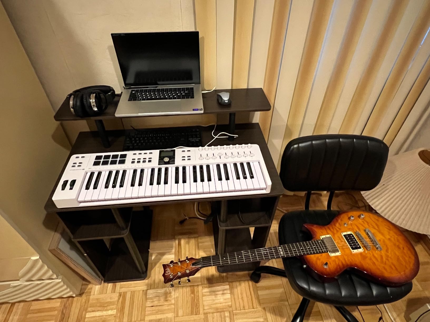 Arturia KeyLab Essential mk3 — 49 Key USB MIDI Keyboard Controller with Analog Lab V Software Included customer photo 1