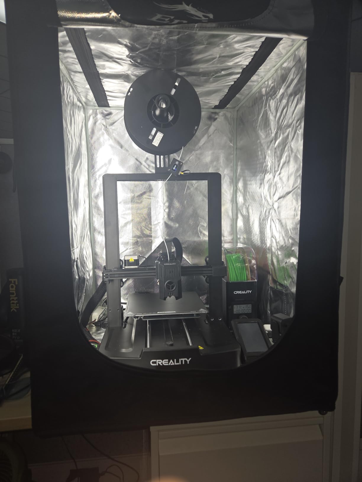 Creality Official 3D Printer Enclosure, Constant Temperature Protective Cover Fireproof Dustproof 480 * 600 * 720mm for Ender 3 V3 SE/Ender 3/Ender 3 V2/Ender 3 V2 Neo/Ender 3Pro/Ender 3Neo/Ender 3S customer photo 1