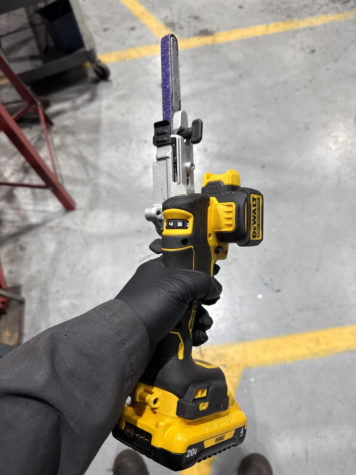 DEWALT 20V MAX XR Cordless Bandfile Power Tool Belt Sander, Bare Tool Only (DCM200B) customer photo 2