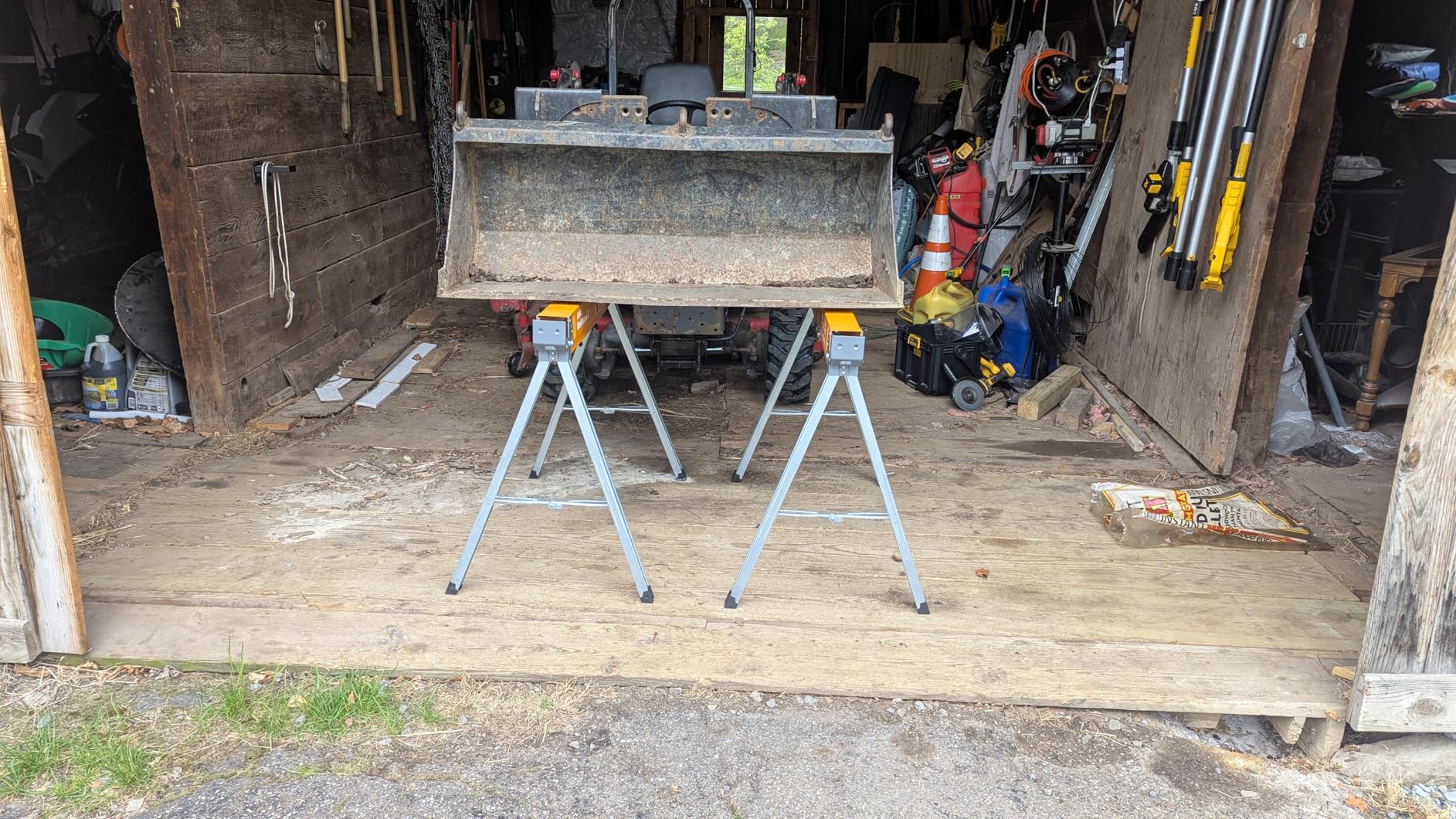 BORA Workhorse X Saw Horses 2 Pack Folding Heavy Duty Metal Sawhorse | 2700-lb capacity, 2x4 Bracket, Heavy duty folding metal sawhorses, durable work horse construction, compact storage customer photo 1
