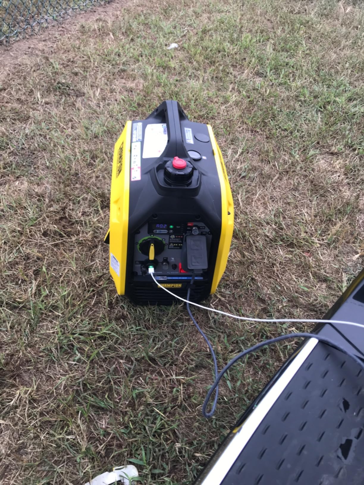Champion Power Equipment 2500-Watt Ultralight Portable Inverter Generator with Quiet Technology and Free 3-Year Warranty customer photo 2