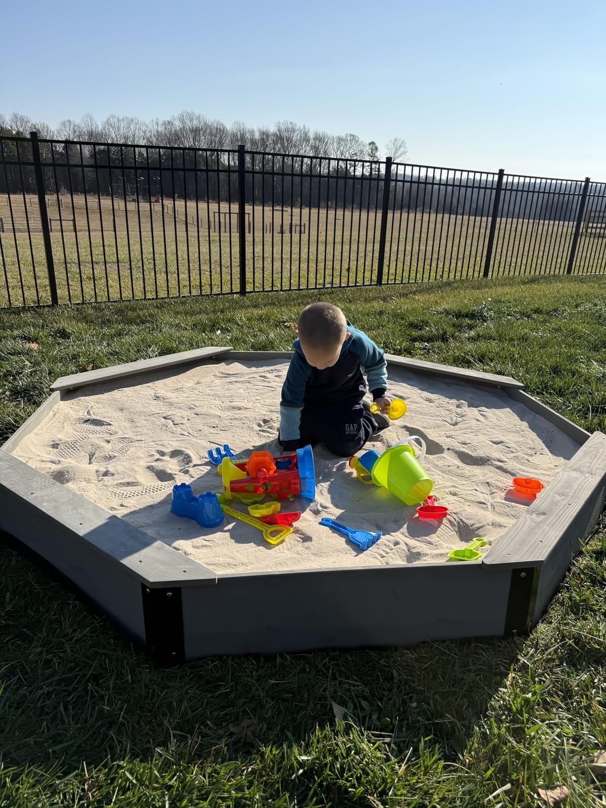 85''x78''x9'' Octagon Sandbox with Cover for Kids Outdoor Play, Wood Large Sandpit with 4 Benches, Quick Easy Install, US. Patented customer photo 1