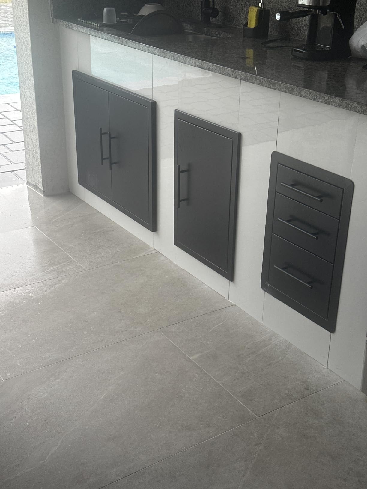 VEVOR Outdoor Kitchen Door 24W x 24H Inch 304 Stainless Steel Access Doors | for BBQ Island, Grilling Station, Outside Cabinet, Flush Mount Double Wall, Vertical with Handles and Hooks, Easy to Install customer photo 1