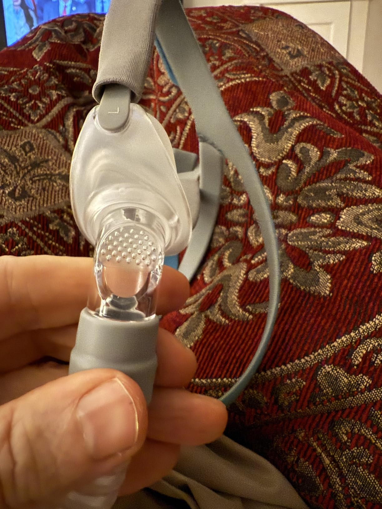 CPAP Nasal Pillow Mask with S/M/L Cushions, Headgear, Frame and Tube customer photo 1