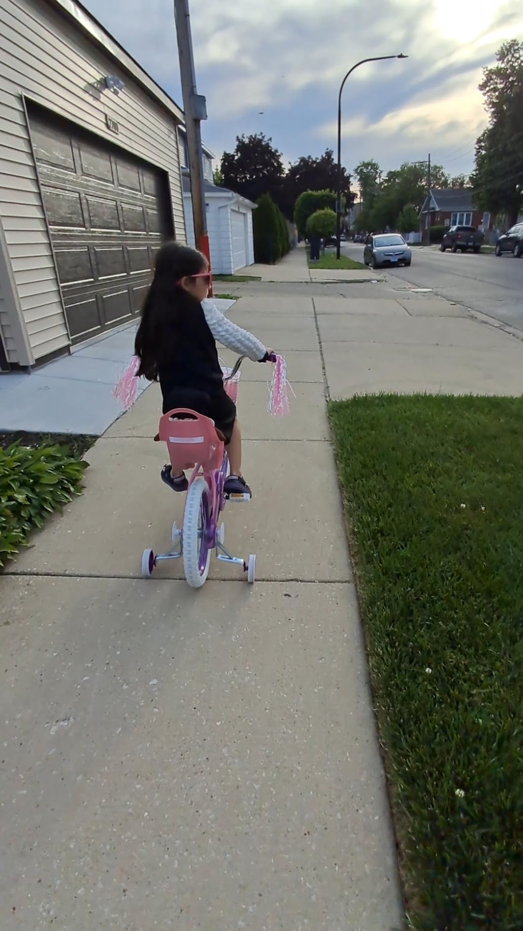 WEIZE Girls Kids Bike 14 16 18 Inch Children Bicycles with Training Wheels | Toddler 3-9 Years Old with Training Wheels Streamers Basket Coaster Brake Bell Chain Cover Beginner Single Speed customer photo 2
