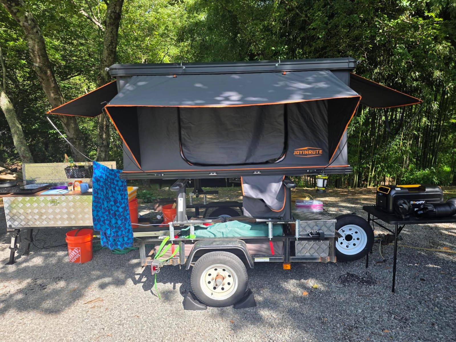 Rooftop Tent Hard Shell with Winter Insulation for 4-Season Camping | Aluminum hardshell, 2-layer mat, LED light strip, 2 Person Car Roof top tent, Suitable for Jeep Truck SUV Trailer customer photo 1
