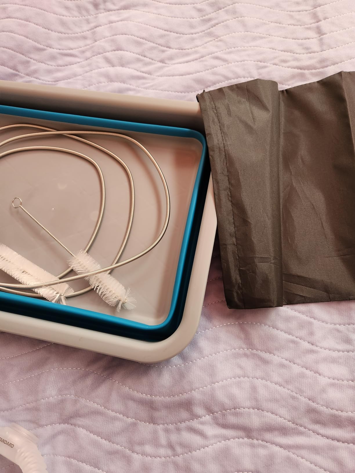 CPAP Cleaning Kit for Hose and Mask, CPAP Hose Cleaning Brush, Collapsible Wash Basin, Storage Bag, Compatible with Standard and Slimline CPAP Tubing (Basin + Brush Kit) customer photo 2
