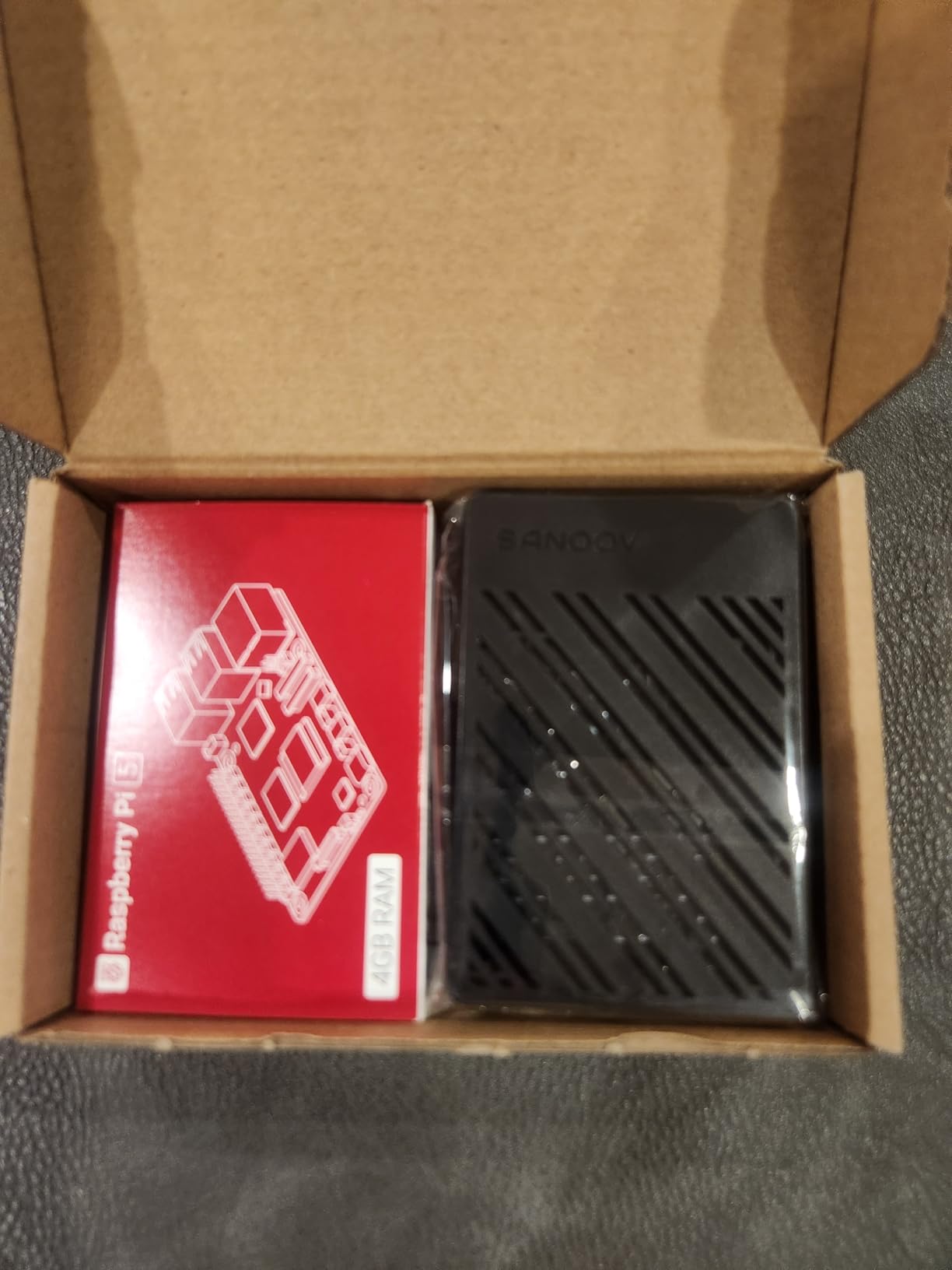 Raspberry Pi 5 4GB Kit, 4GB RAM Single Board Computer with Active Cooler and ABS Case, Complete Raspberry Pi 5 Starter Kit for IoT Robotics Retro Gaming customer photo 2