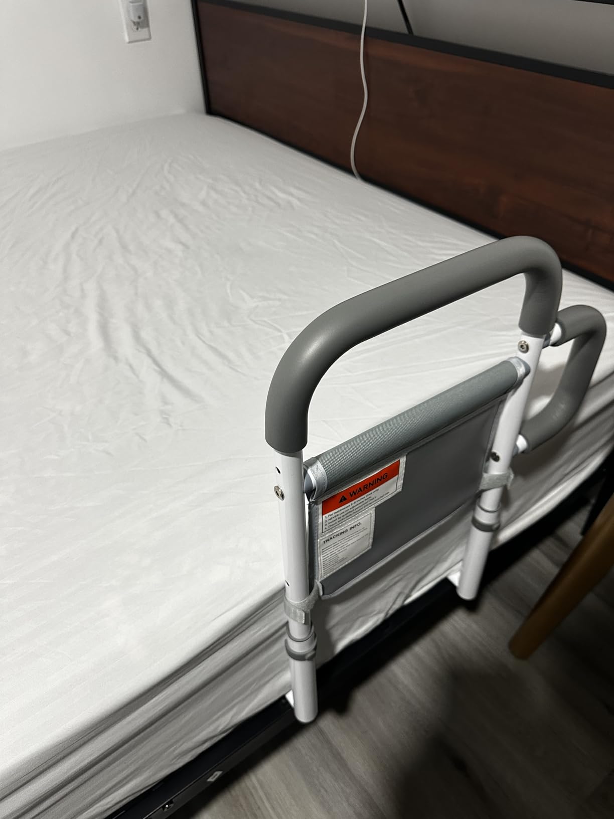 ONTHEWEI Bed Rails for Elderly Adults Safety, with Double Non-Slip Handle & Storage Pouch, Fits Most Bed Sizes, Bed Assist Rails for Seniors and Post-Surgery customer photo 1
