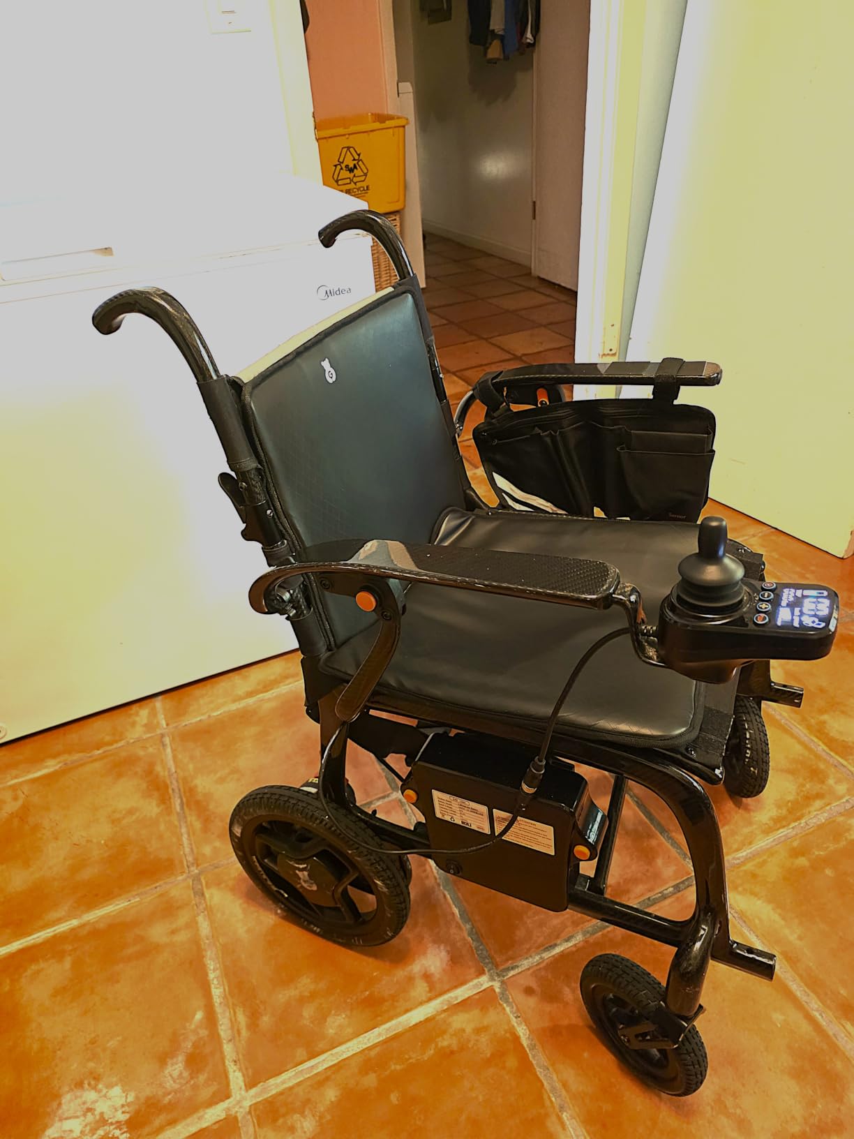 Paiseec 22lbs Lightest Folding Electric Wheelchair, 100% Carbon Fiber | Lightweight Electric Wheelchair, Portable Electric Wheelchair for Adults, LED Light, Airline Approved for Travel customer photo 1