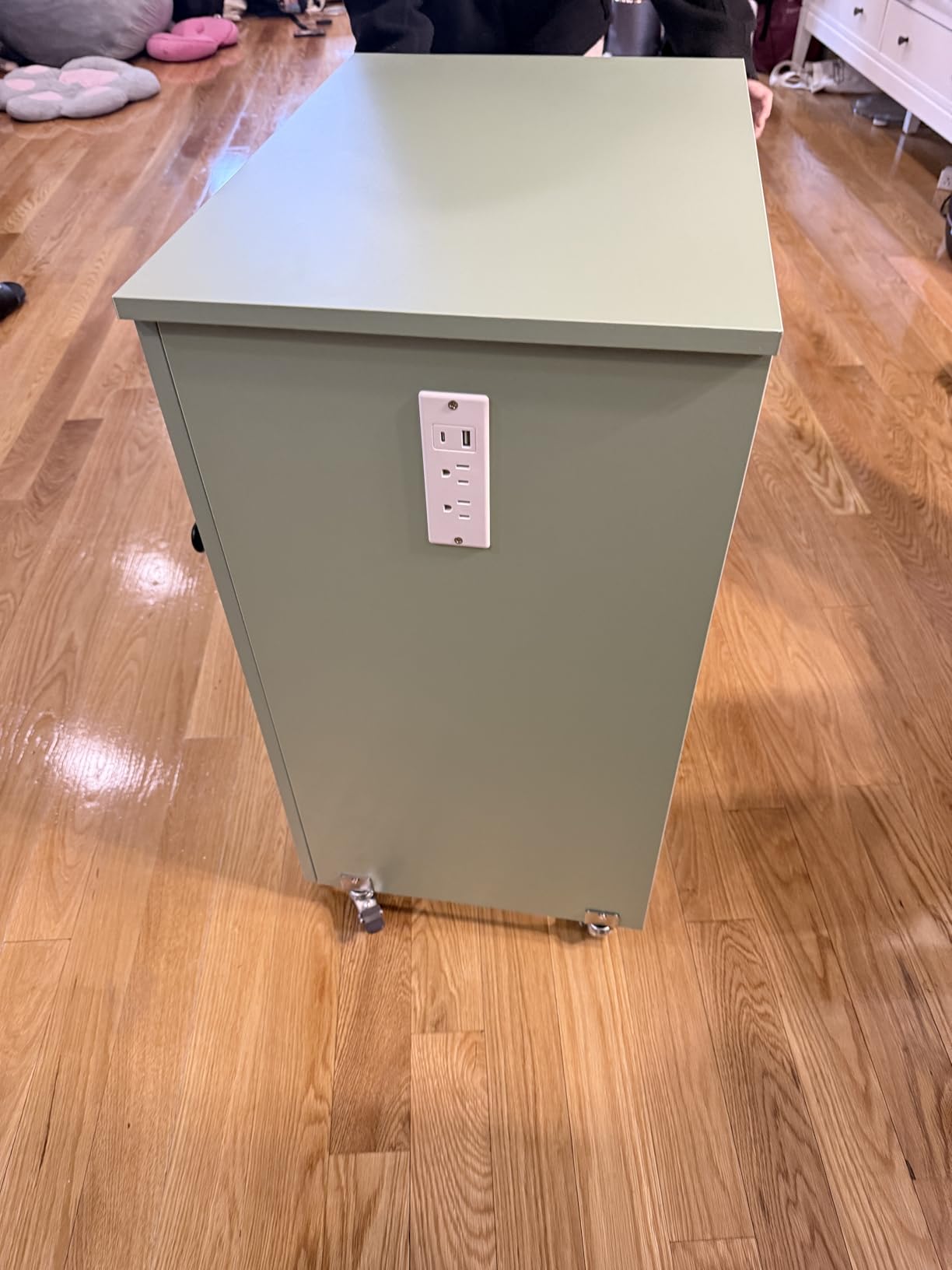 Giantex Folding Sewing Table with Charging Station, Storage Trays & Shelf | Rolling Craft Table with Lockable Wheels, Foldable Sewing Machine Cabinet Desk for Small Spaces, Dorms, Sage customer photo 1