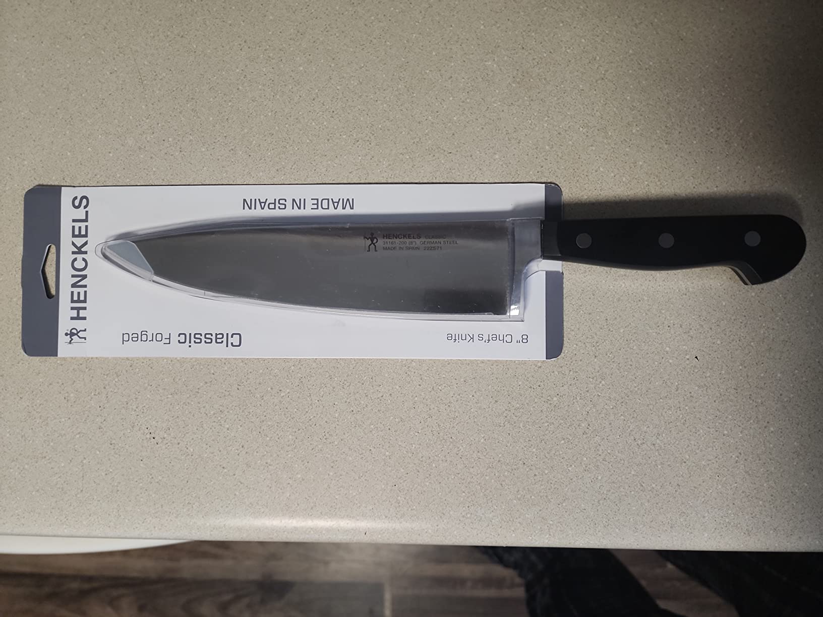 HENCKELS Classic 8-Inch Chef Knife, Razor-Sharp, German Engineered | Fully Forged Construction Provides Balance with Traditional Triple-Rivet Handles Enables Comfortable Easy Cutting. customer photo 1