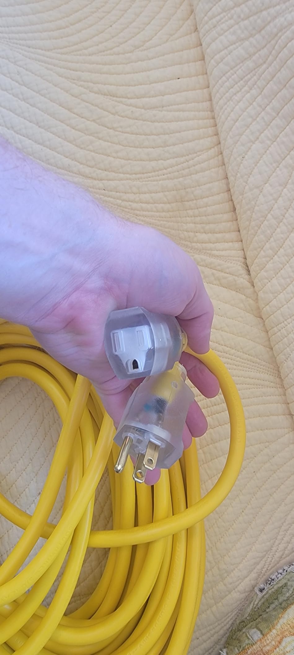 Southwire Outdoor Extension Cord – Durable Vinyl Jacket for For Farm, Ranch & Workshop - Lighted End With Reinforced Blades - SJTW, Yellow - 12 Gauge, 3 Prong - 50 Feet customer photo 1