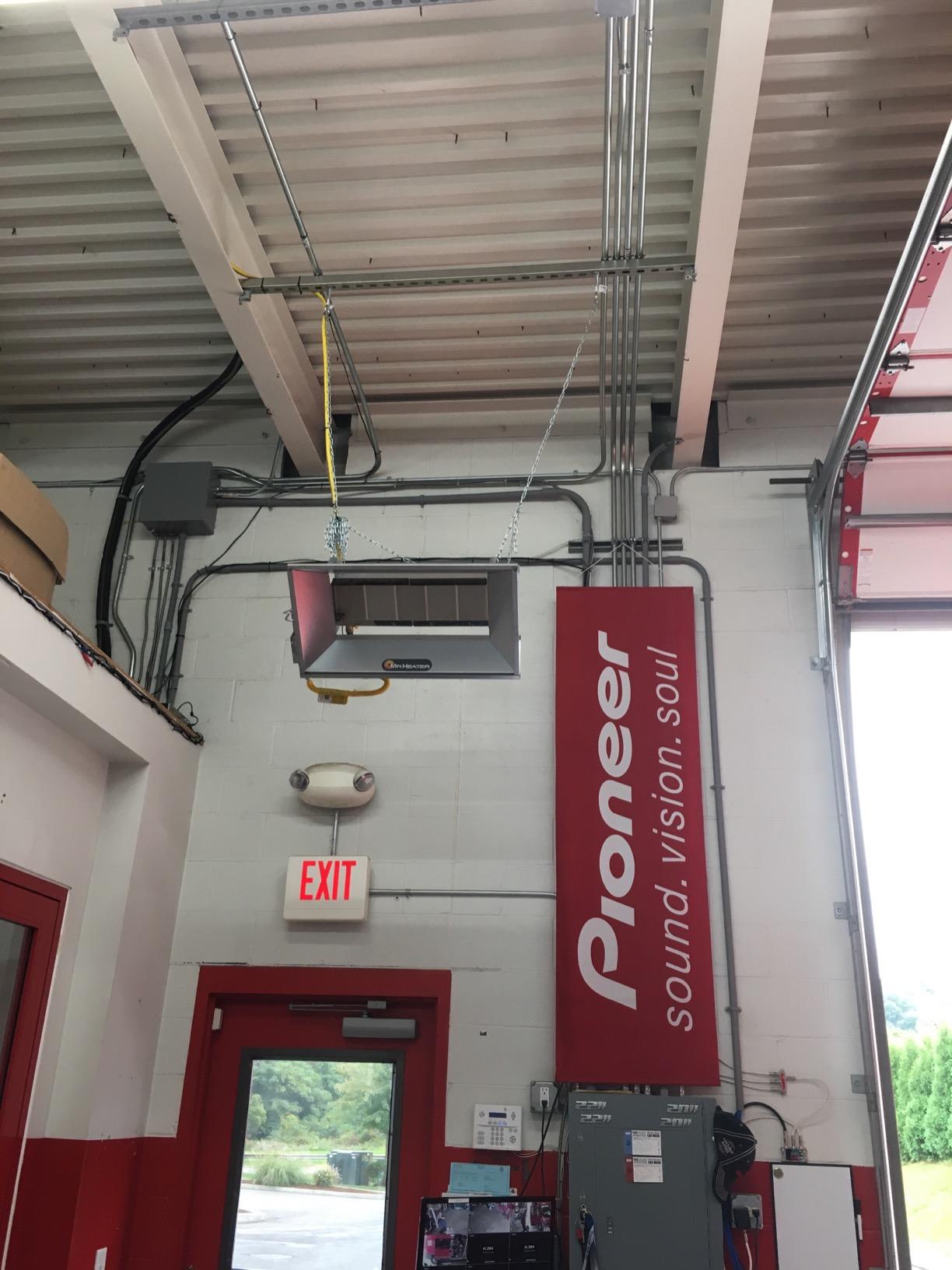 Mr. Heater 40,000 BTU Garage/Workshop Radiant Propane Heater customer photo 1