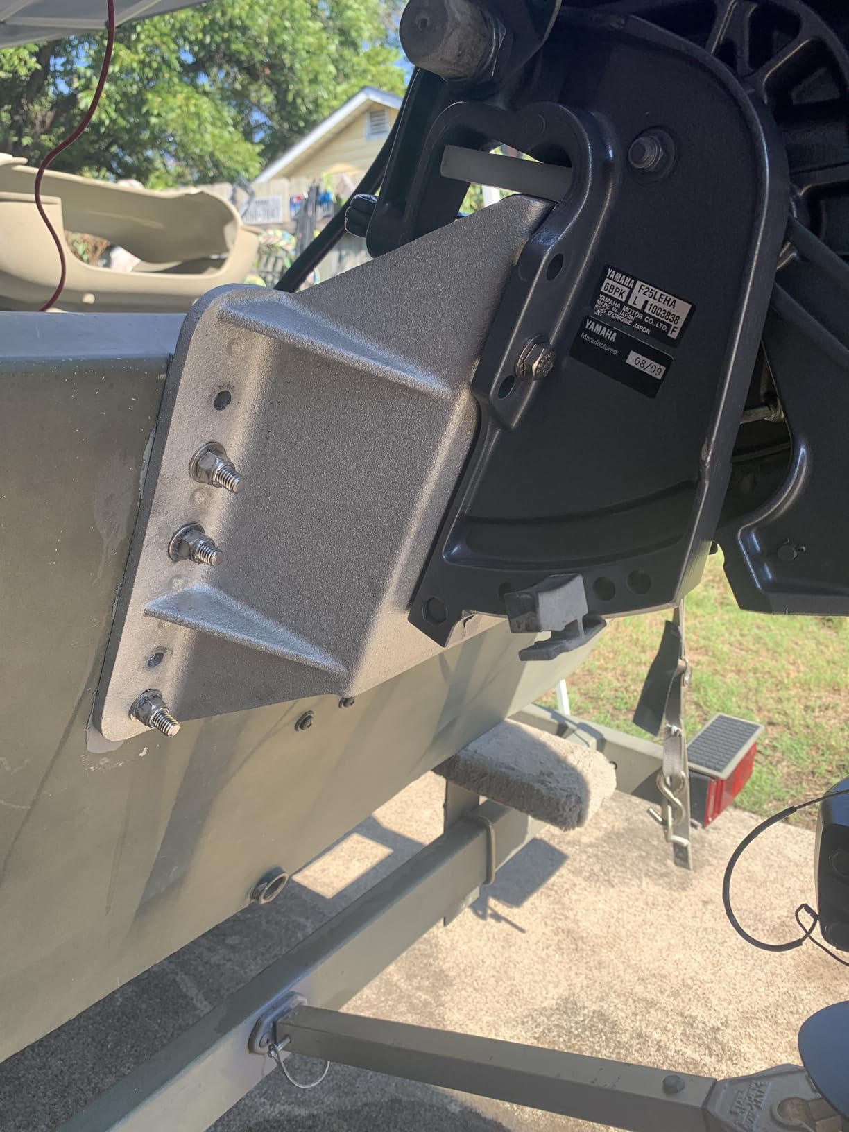 T-H Marine Mini Jacker Small Outboard Jack Plate – Cast Aluminum Clamp-On Motor Bracket for Up to 35 HP or 150 lb – 4 in Setback and 3 in Vertical Offset for Short Transom Boats customer photo 1