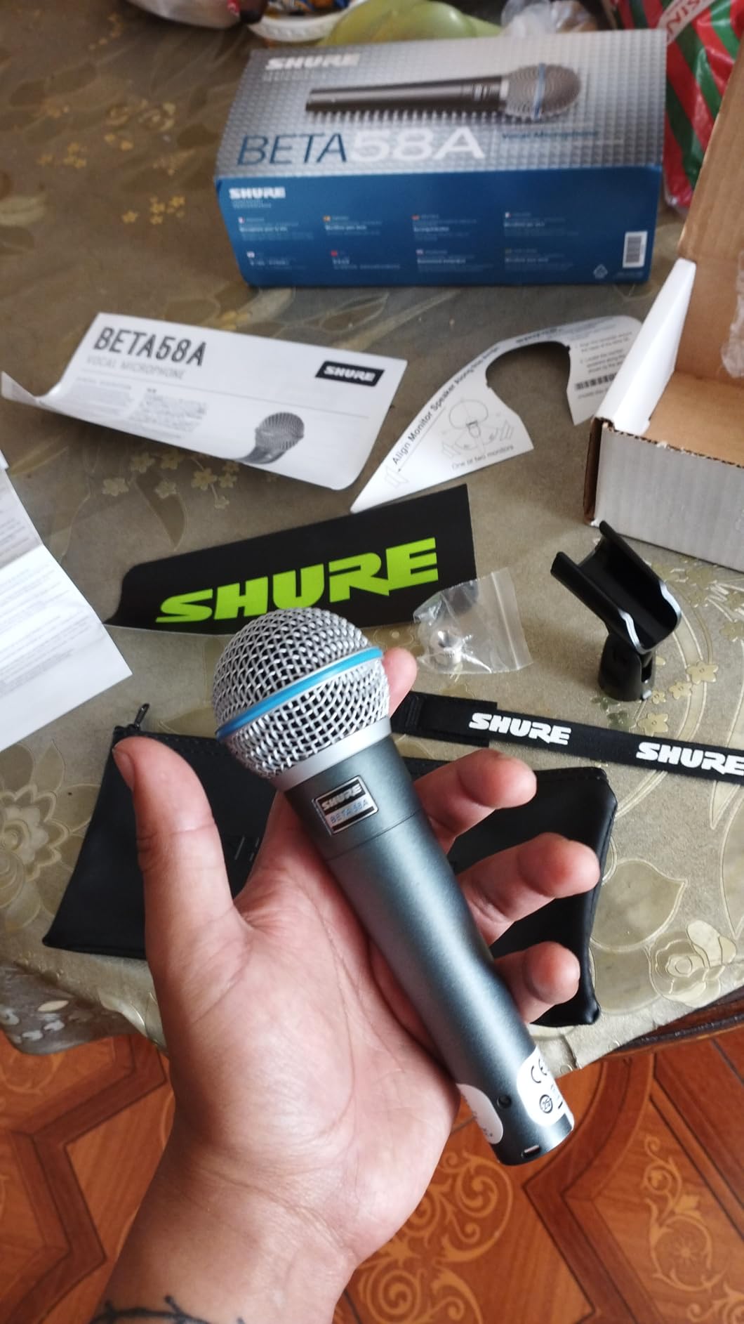 Shure BETA 58A Supercardioid Dynamic Vocal Microphone customer photo 2