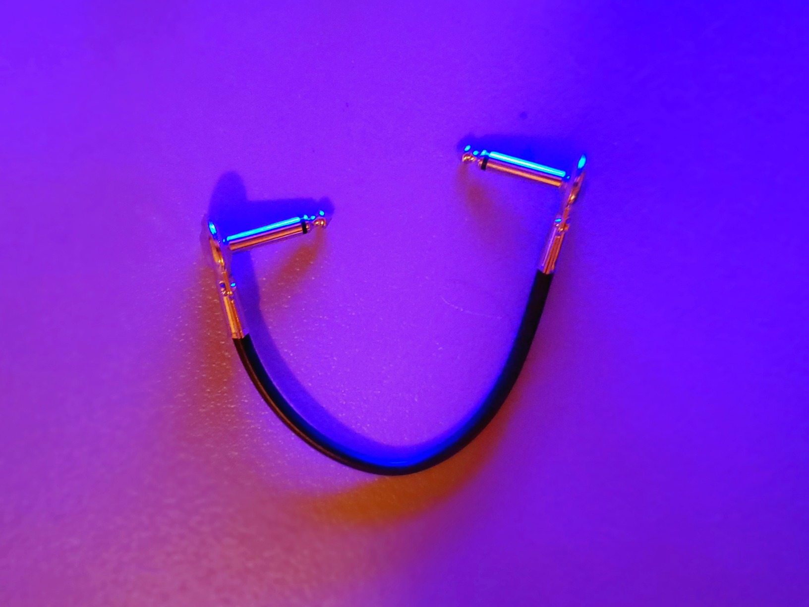 Hosa IRG-600.5 Low-Profile Right Angle to Right Angle Guitar Patch Cable - 6 inch (6-Pack) customer photo 2