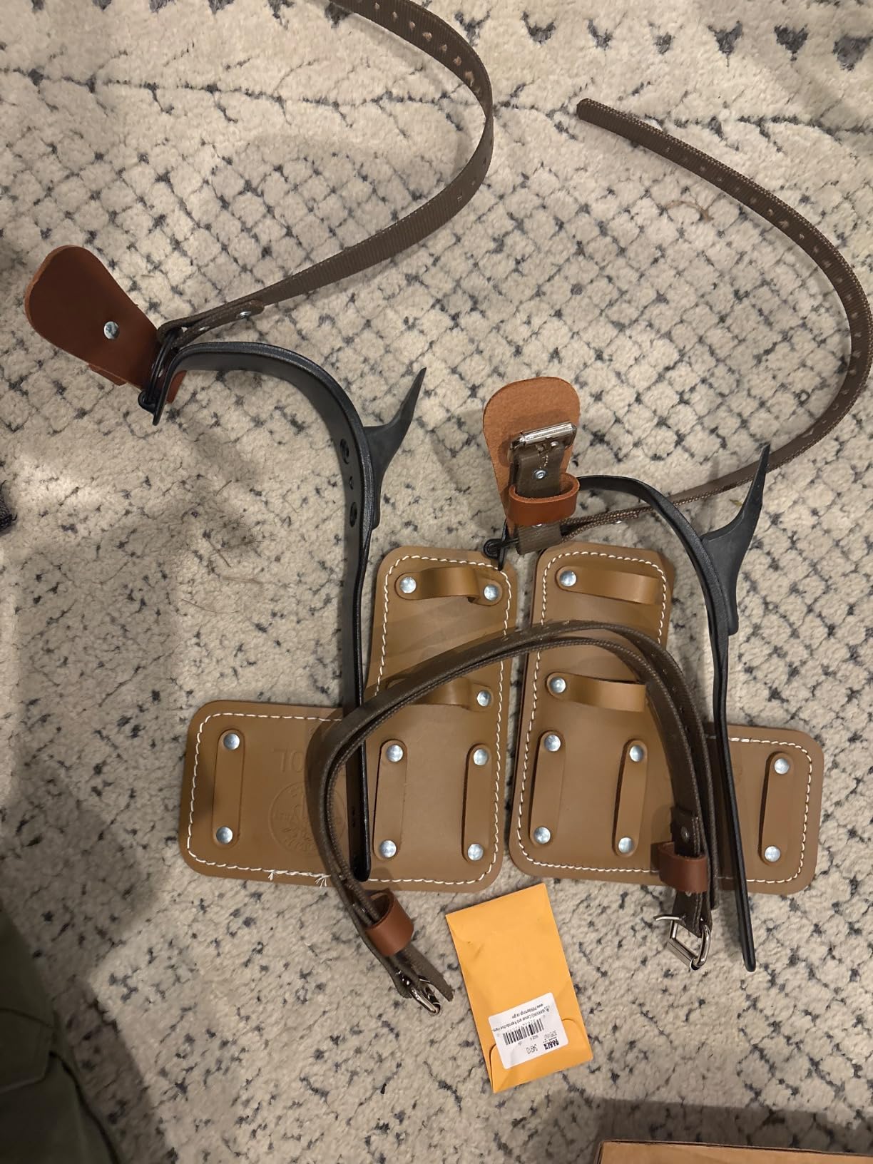 Klein Tools CN1907ARL Tree Climber Set with Pole Climbers, Leg Irons, Climbing Gaffs, and Pads, Straps, Gaff Spikes, Stirrups customer photo 1