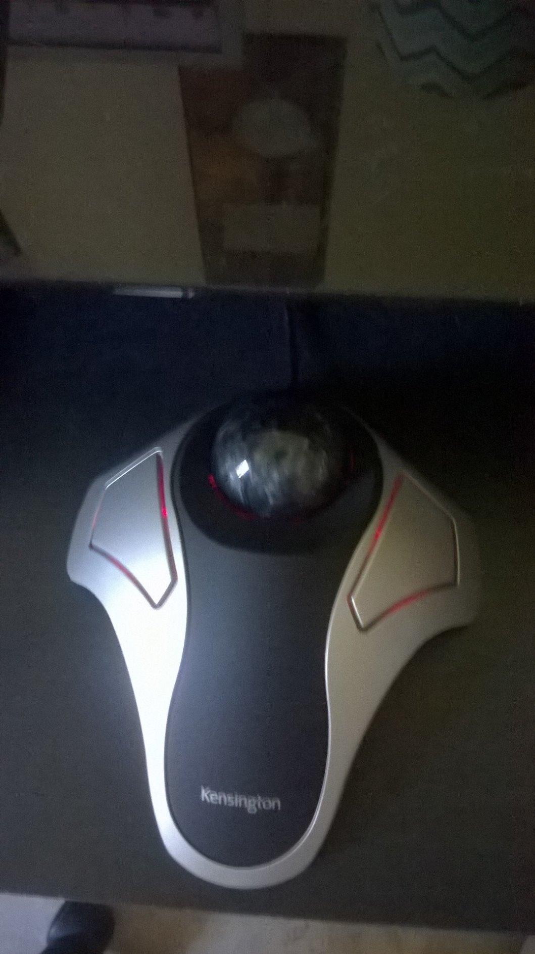 Kensington Orbit Trackball Mouse (K64327F), Silver/Black customer photo 1