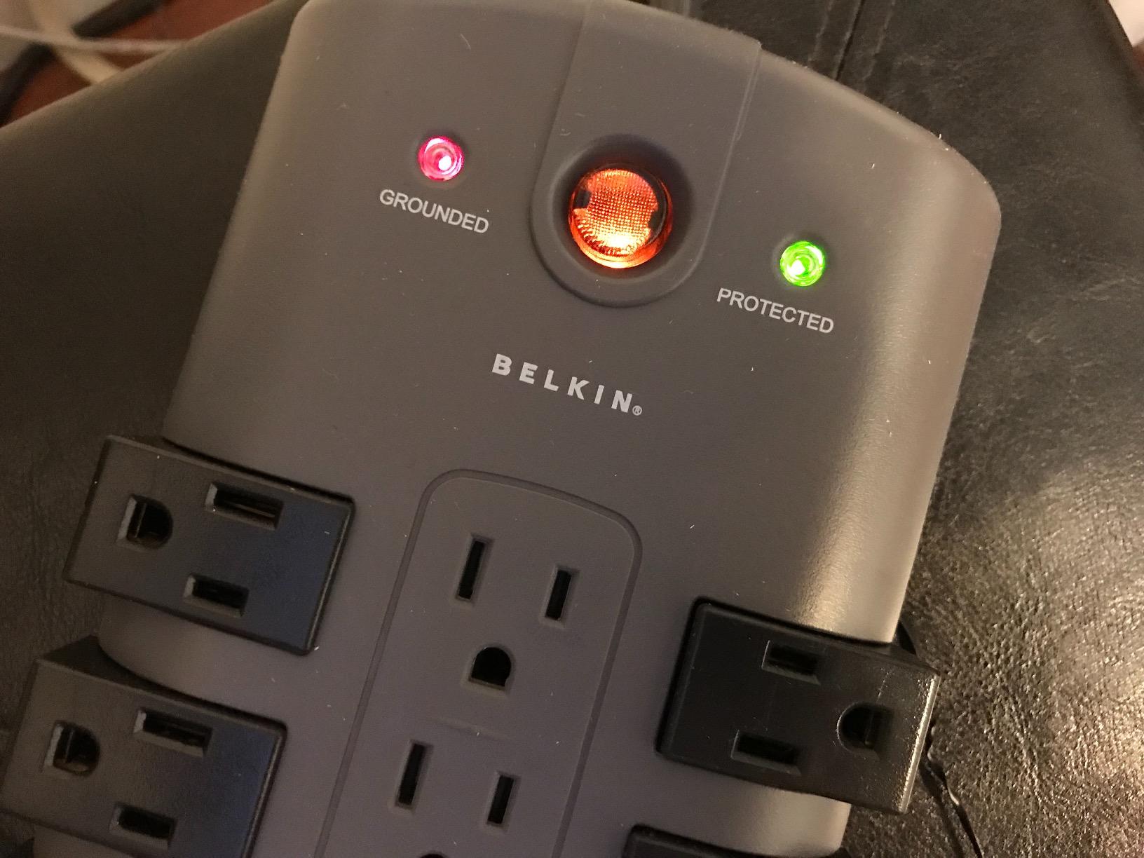 Belkin Surge Protector Power Strip w/ 8 Rotating & 4 Standard Outlets - 8ft Sturdy Extension Cord w/ Flat Pivot Plug for Home, Office, Travel, Desktop & Charging Brick - 4320 Joules of Protection customer photo 1