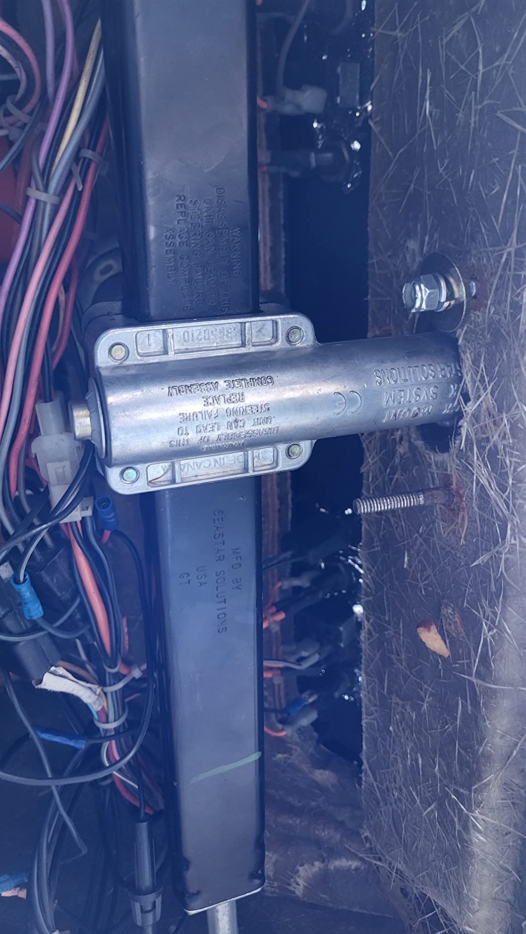 SeaStar Solutions SS141xx Back Mount Rack Steering System customer photo 1
