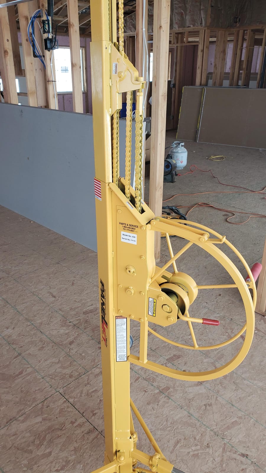 Panellift® The Original Drywall Lift 439, Professional-Grade Chain-Drive Sheetrock Hoist for Walls and Ceilings, 14 ft 5 in Max Lift, 200 lb Capacity customer photo 2
